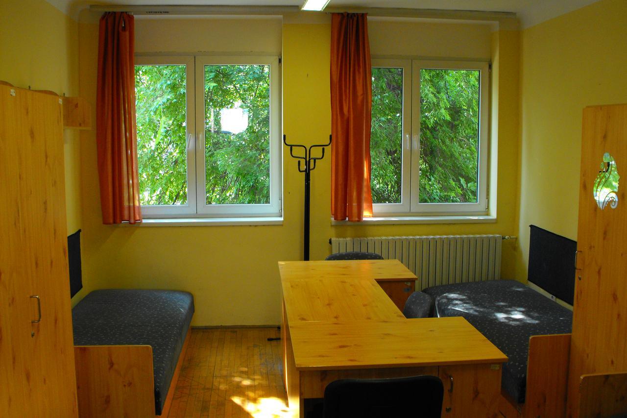 Jozsef Attila Guesthouse Boedapest Buitenkant foto